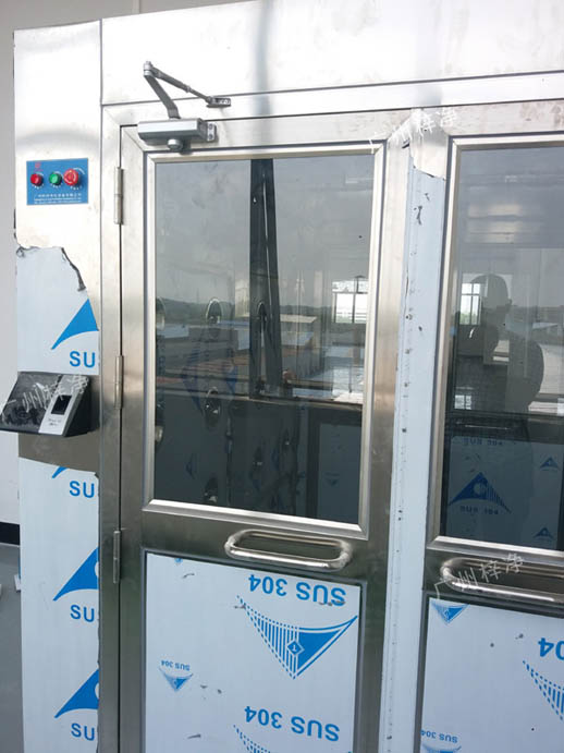 ?風(fēng)淋室標準配置